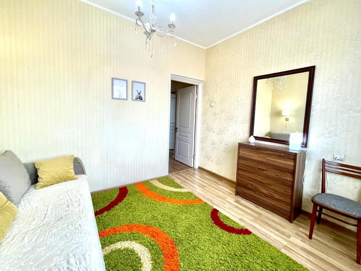 Cozy Three-Room Apartment With Mountain View Almaty Extérieur photo