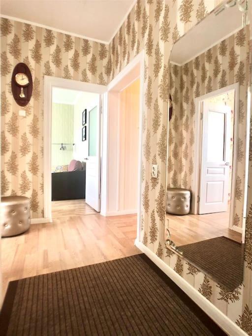 Cozy Three-Room Apartment With Mountain View Almaty Extérieur photo